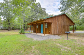 half Mi to Greers Ferry Lake Quiet Cabin with Porch